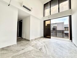 The Commodore (D27), Condominium #546538971